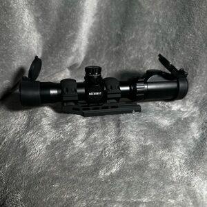 Accushot scope with utg mount